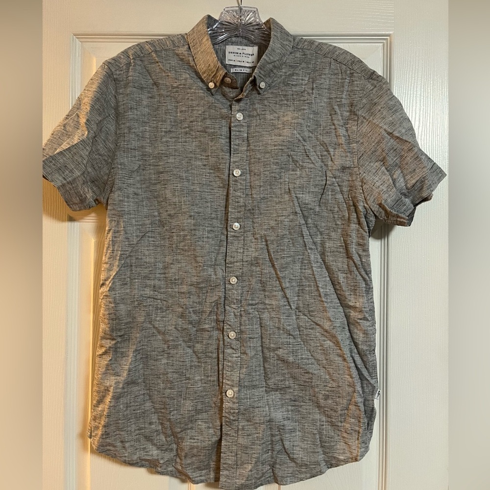 Denim and Flower Ricky Singh Men's Casual Gray Button-Down Shirt
